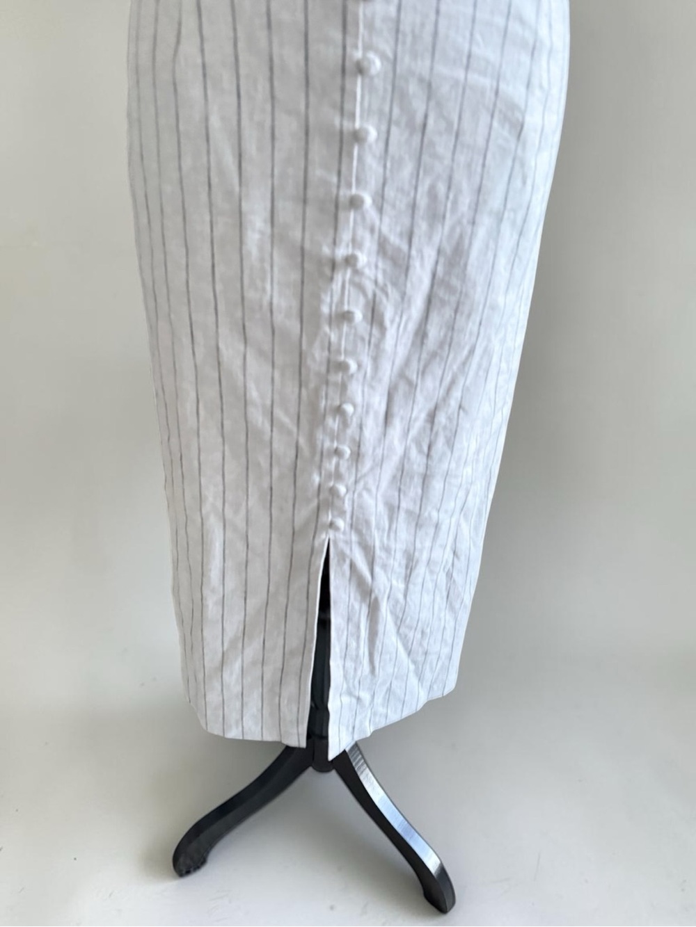 Banana Republic Cream Pinstripe Button-Front Midi Skirt - Picture 3 of 12